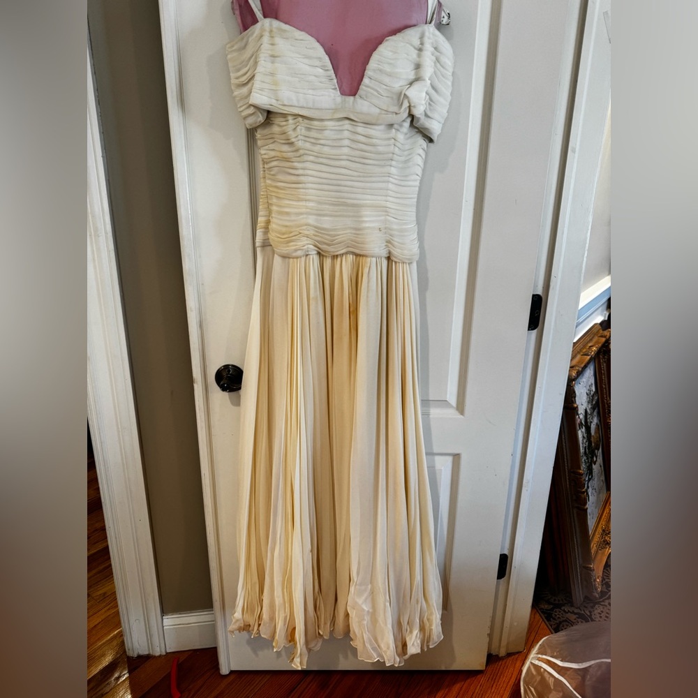 Arnold Scassi gown